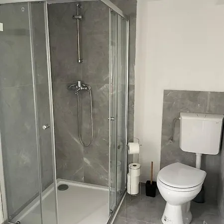 Apartment Monteurwohnungen Zentral Lll