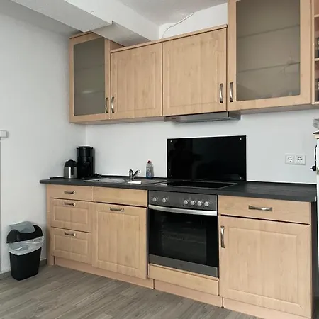 Apartment Monteurwohnungen Zentral Lll *